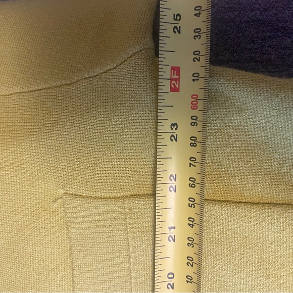 Sioni Size XL Mustard Rayon Blend Button-Up Cardigan Sweater Super Soft in EUC - Picture 8 of 10
